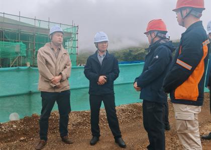 美姑县县委副书记、县长朱华带队督导...