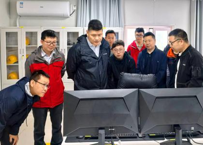 风电公司党委书记、董事长吴平一行赴...